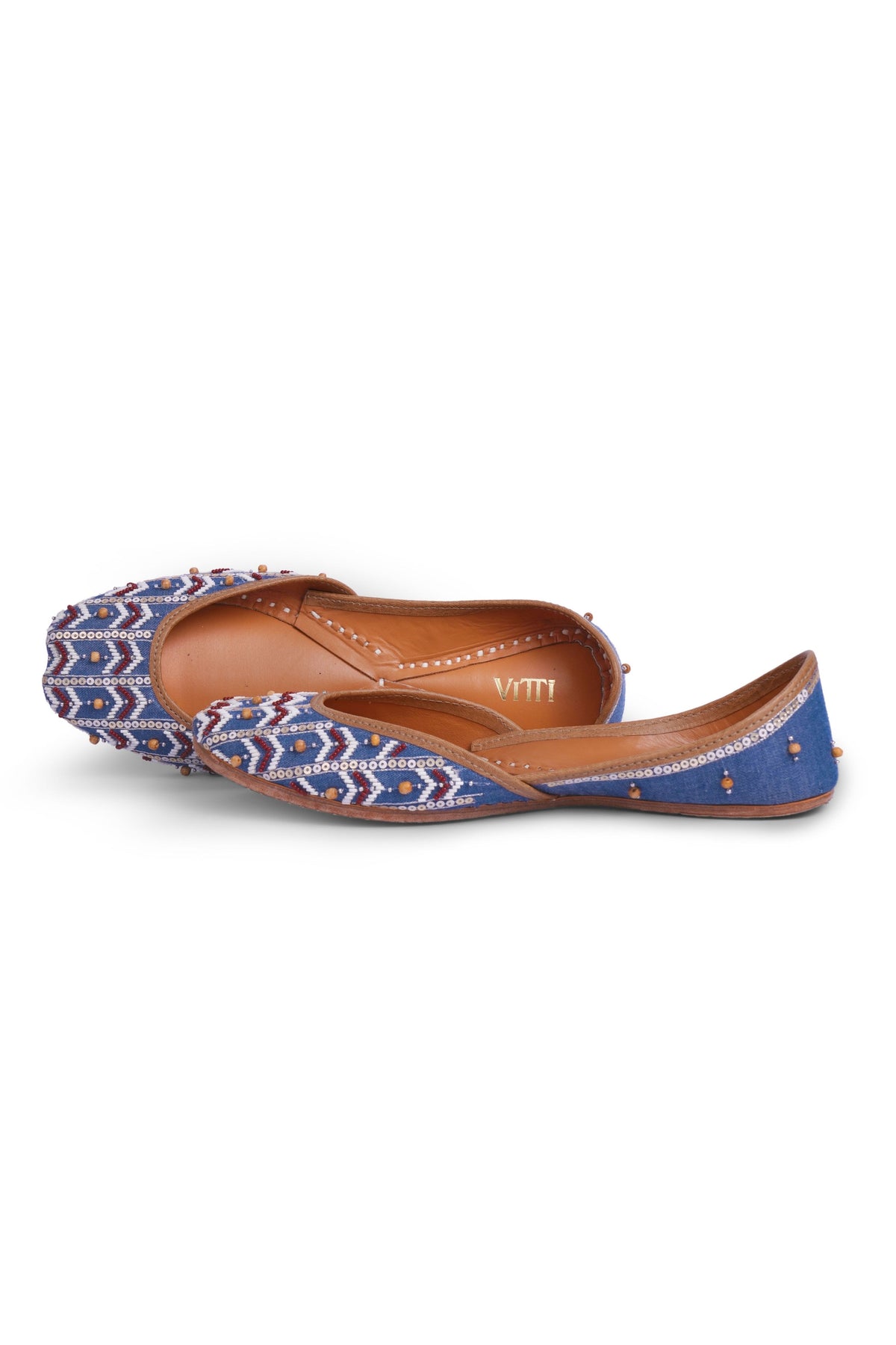 Bedacious Blue Juttis