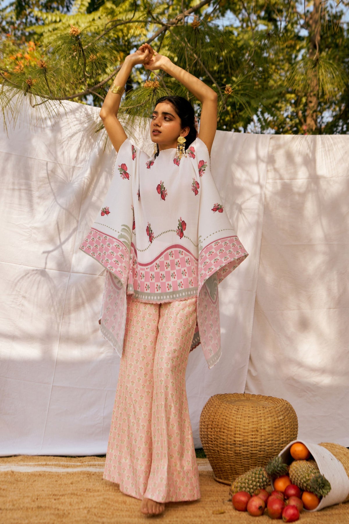 Rouge Pomme Cape Set