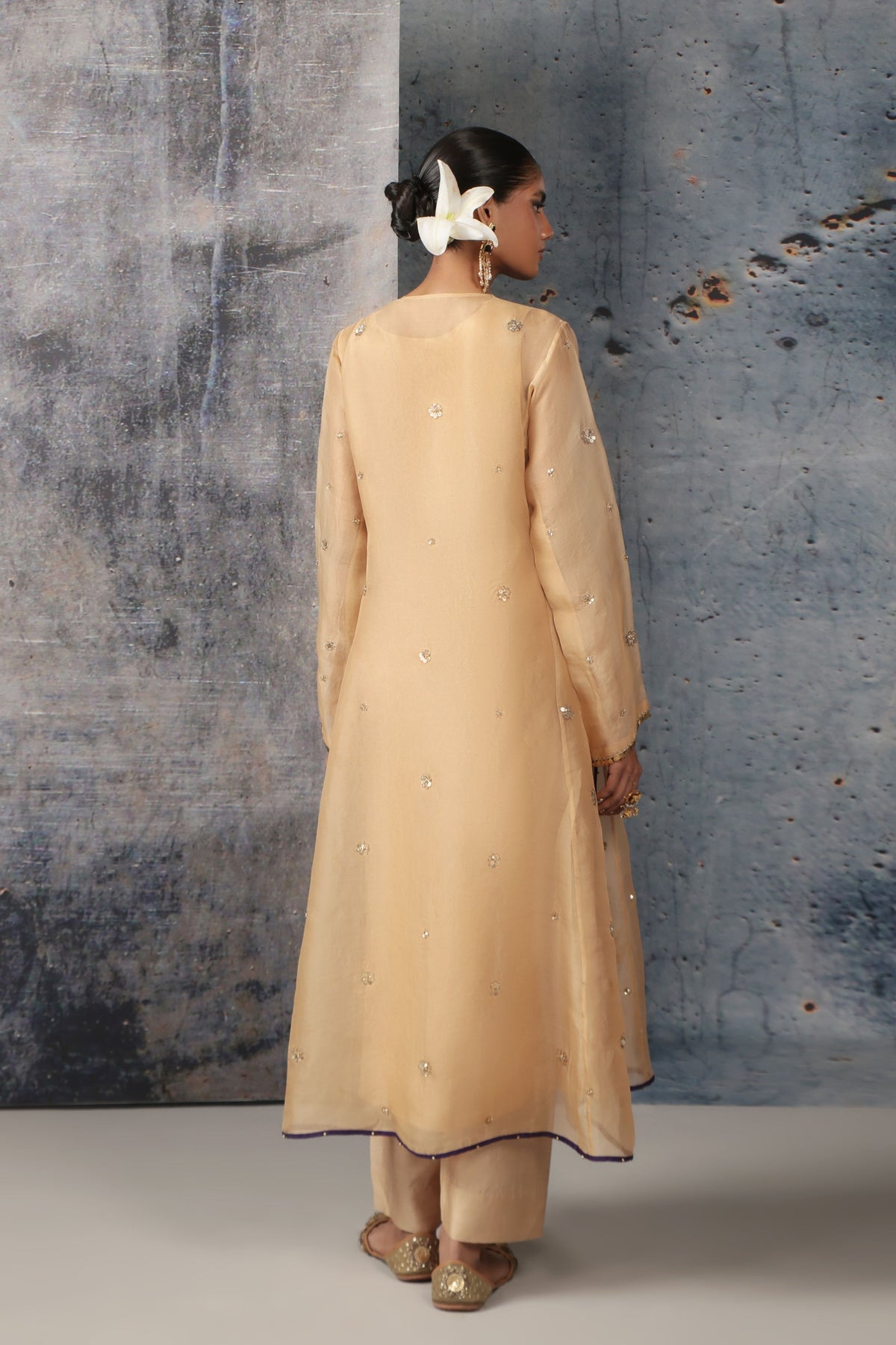 Ivory Phool Kurta Set