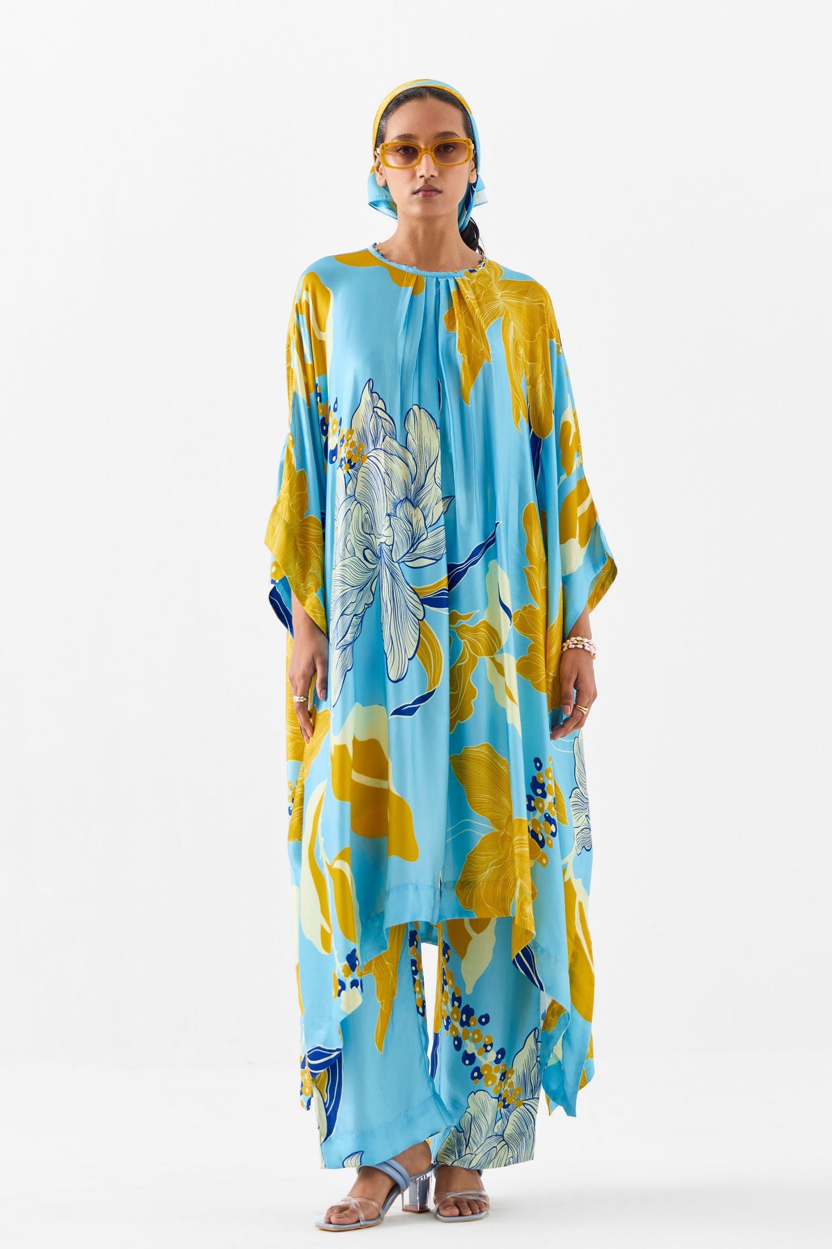White Rose Kimono Set