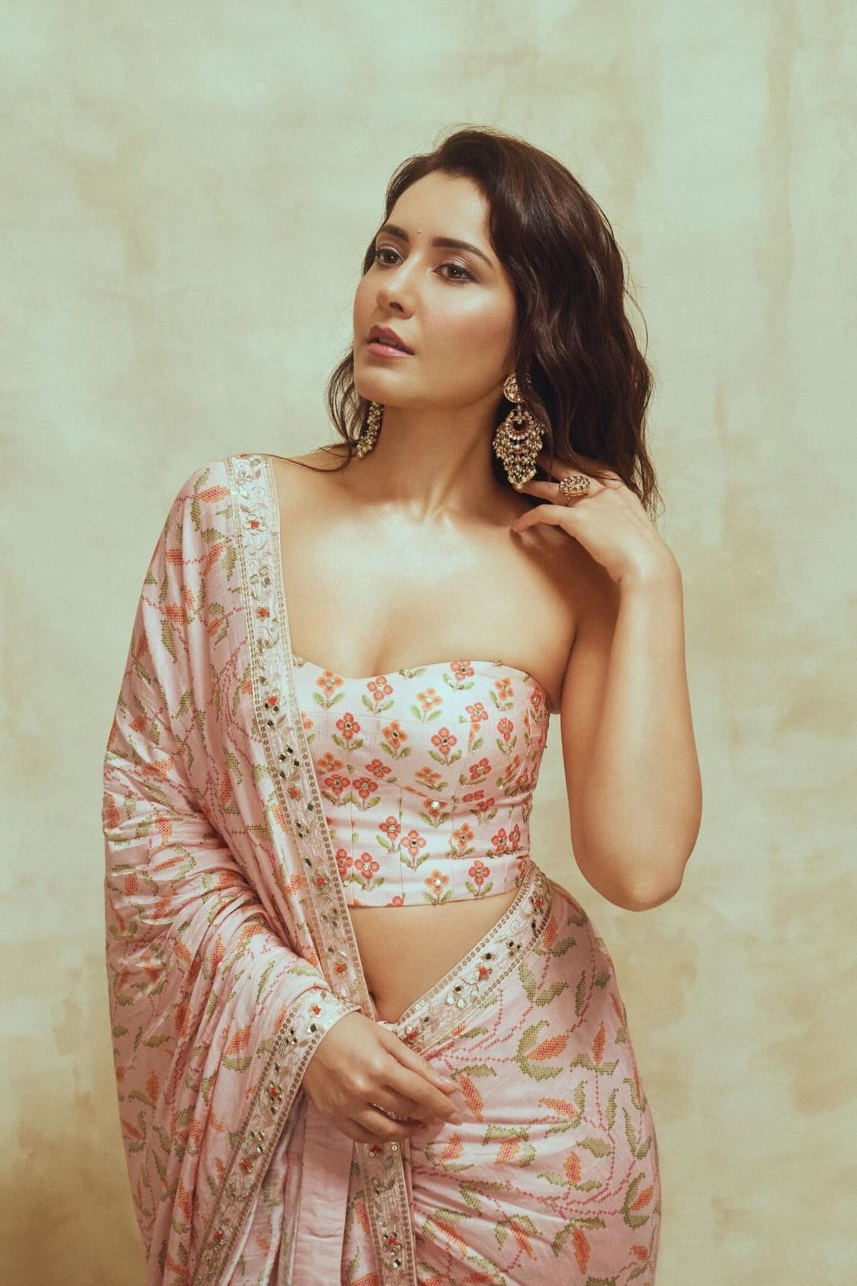 Raashii Khanna in Drishti & Zahabia
