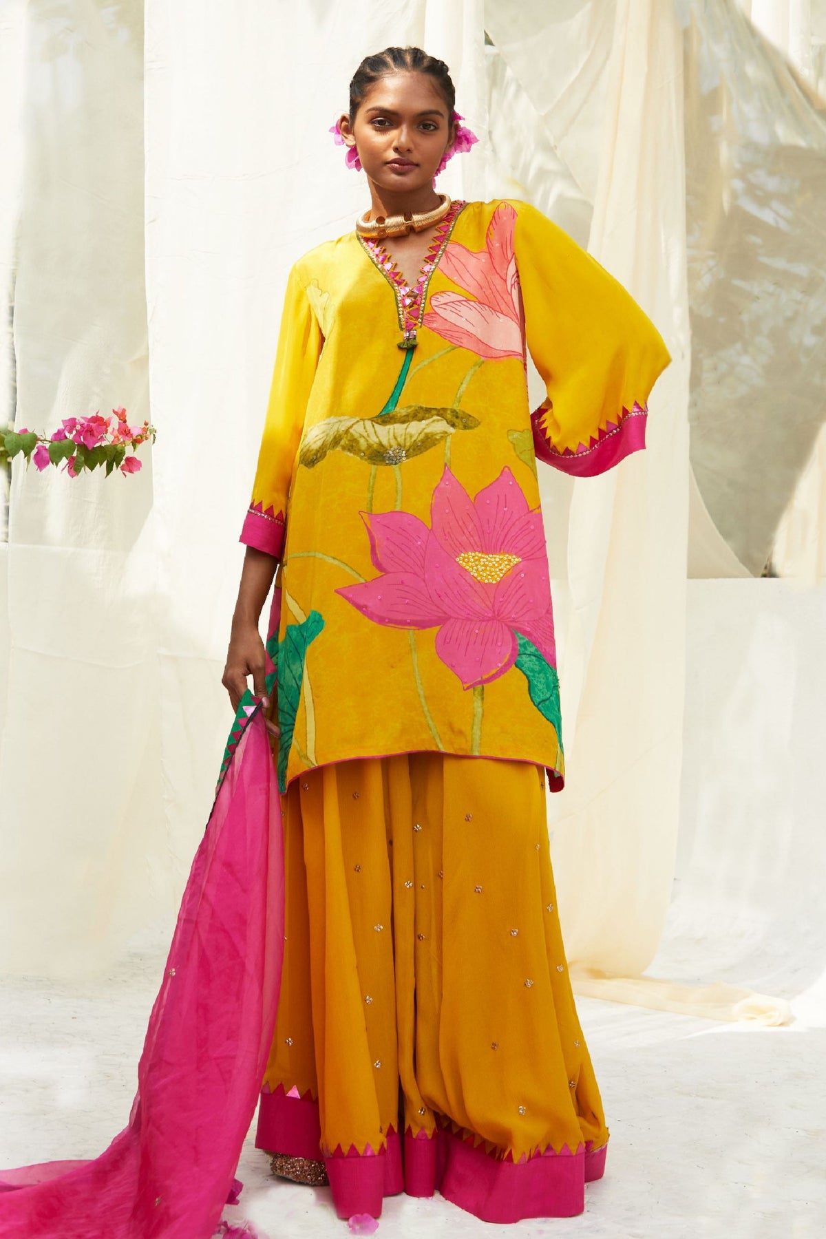 Sharara Set In Rust