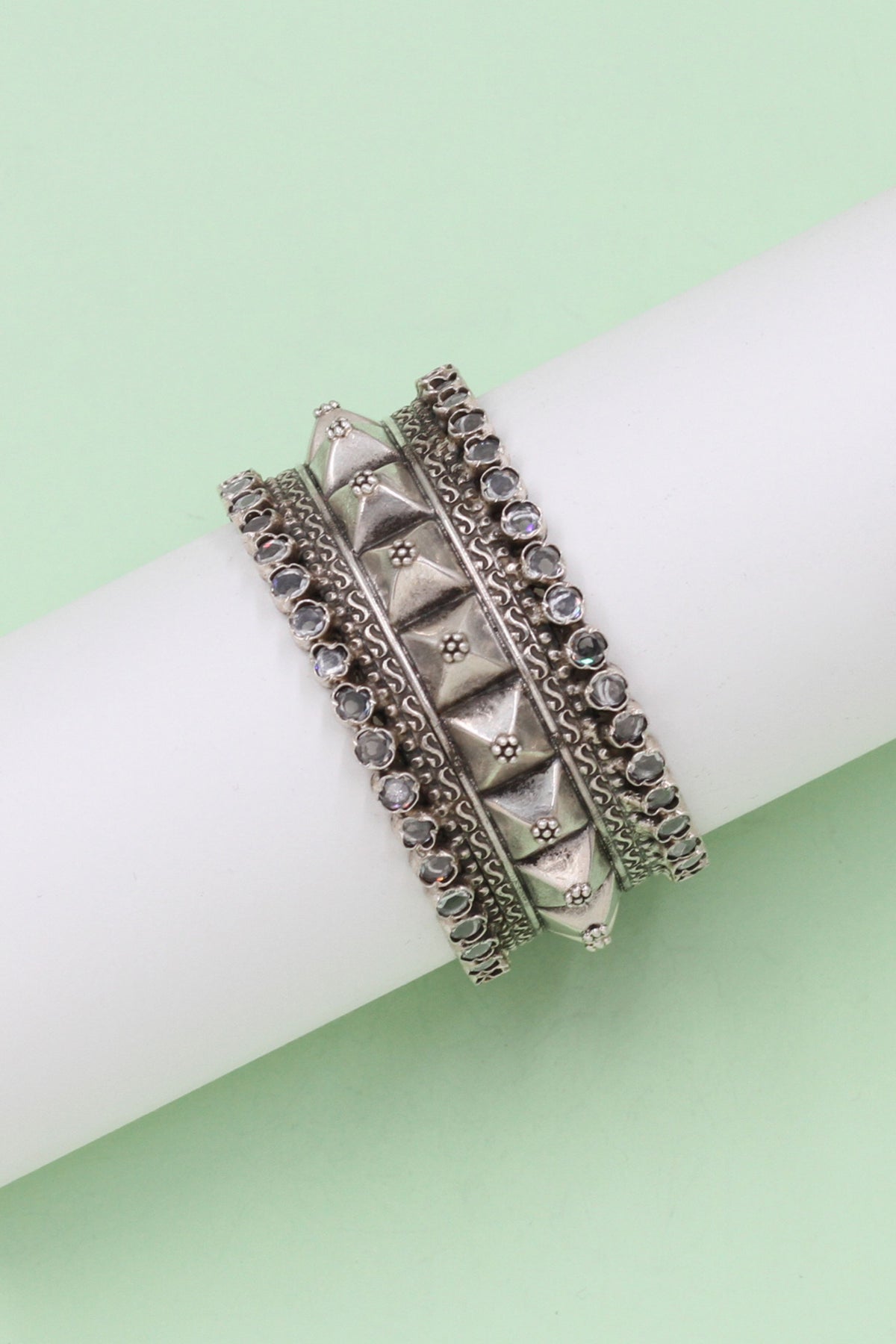 Timeless Beauty Silver Bangle