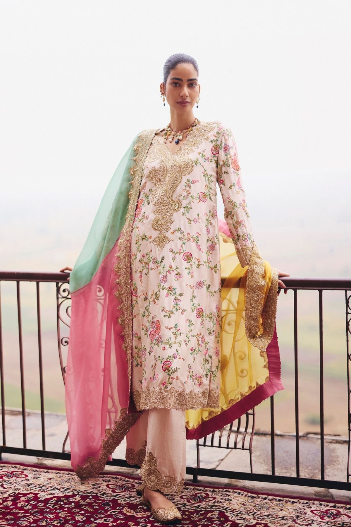 Chhavi Kurta Set