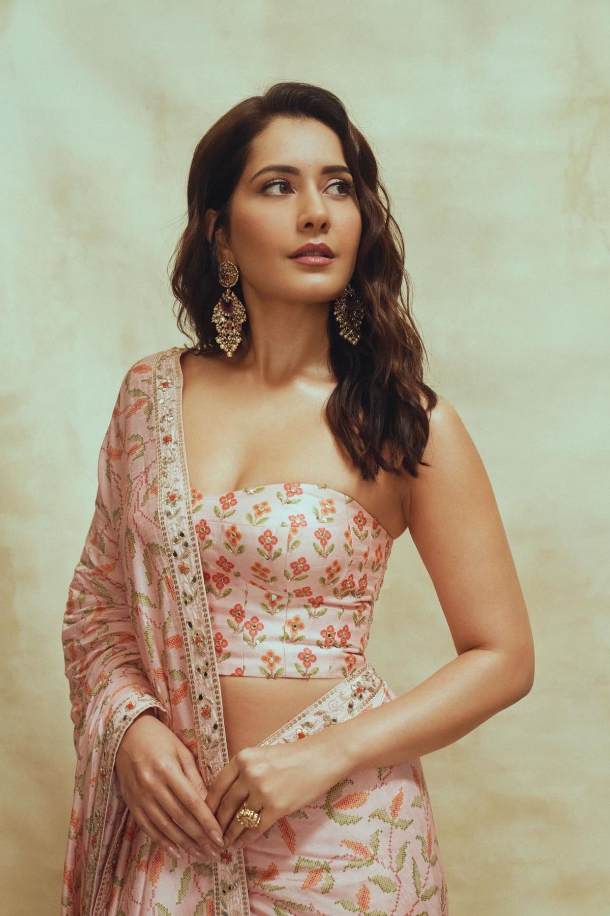 Raashii Khanna in Drishti & Zahabia