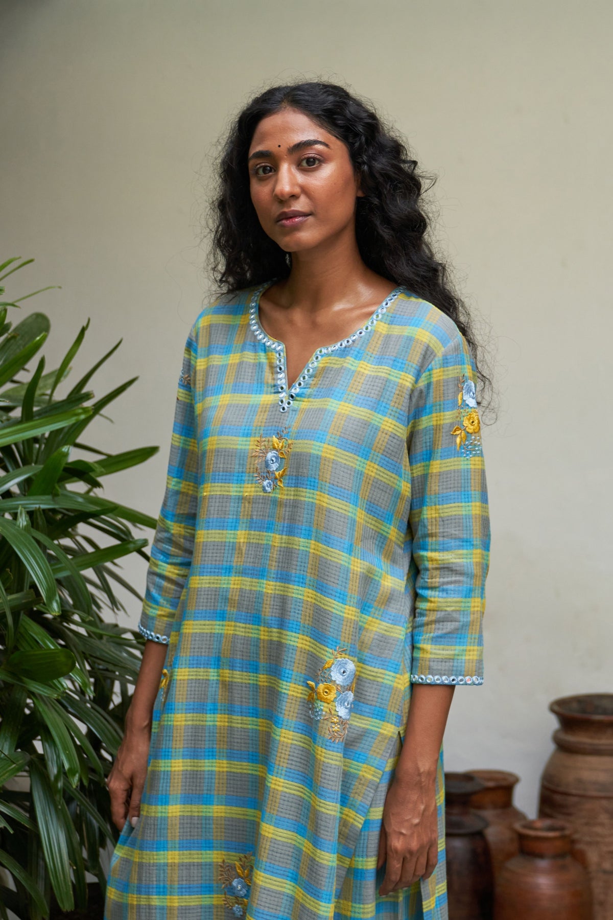 Neela Sitara Phool Kurta Set