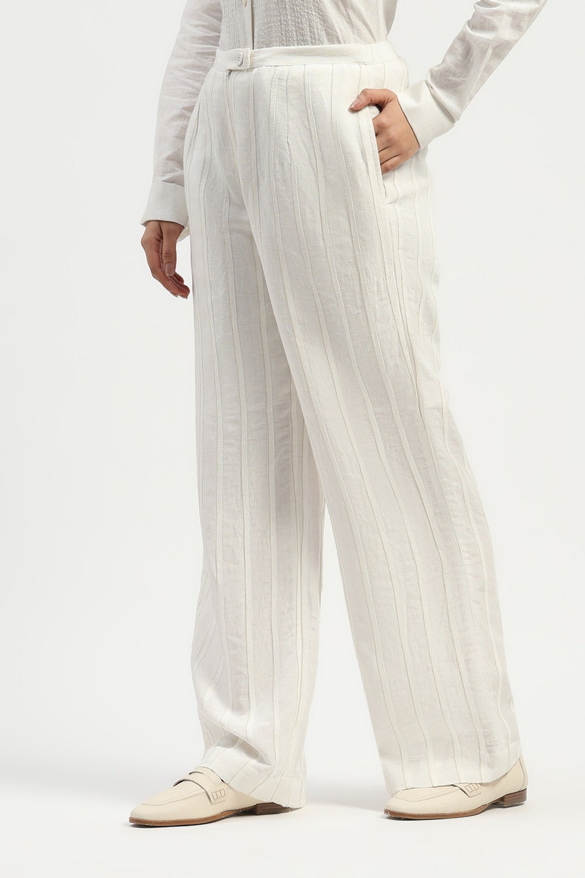 Pleated Linen Trouser