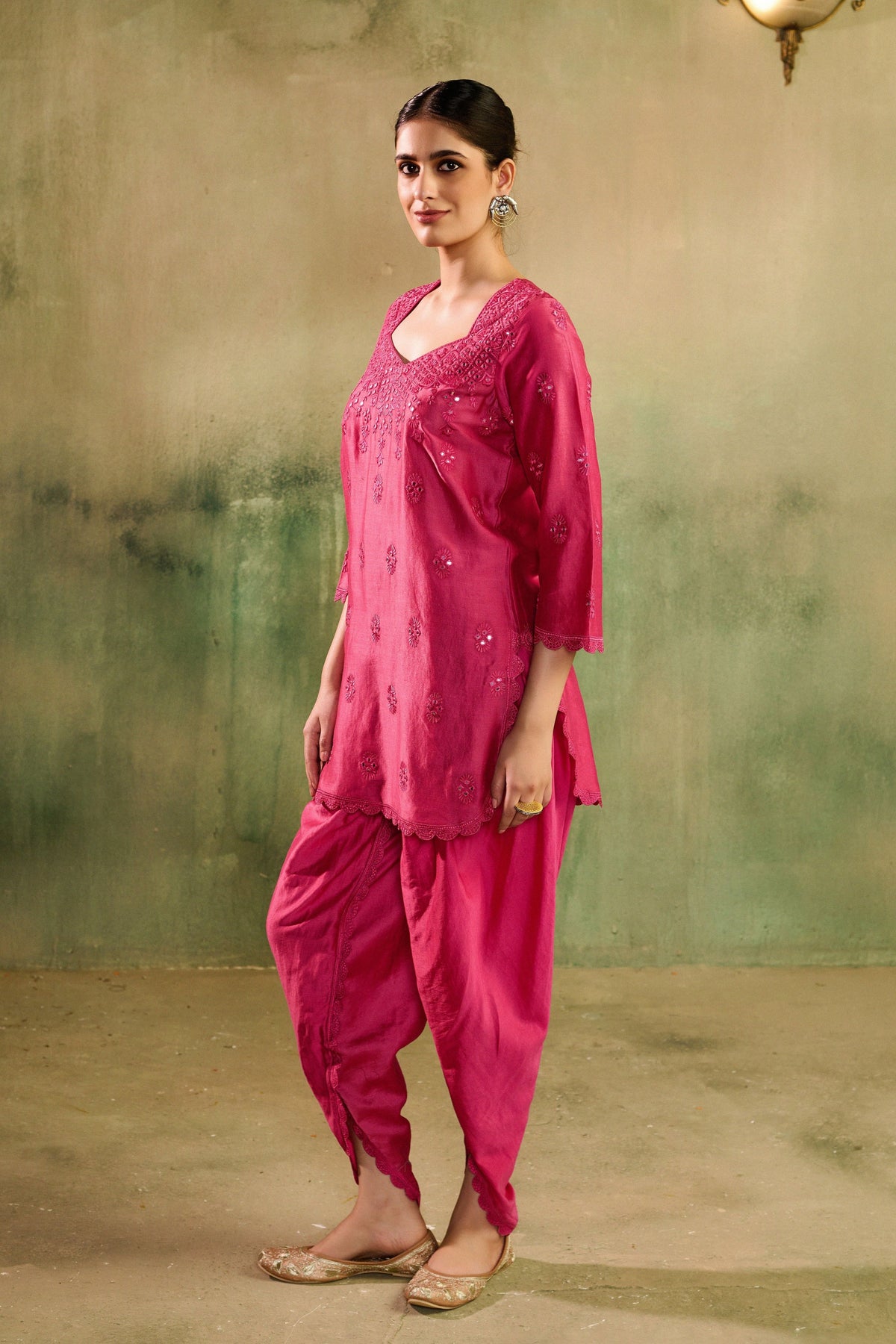 Rani Rang Kurta With Dhoti