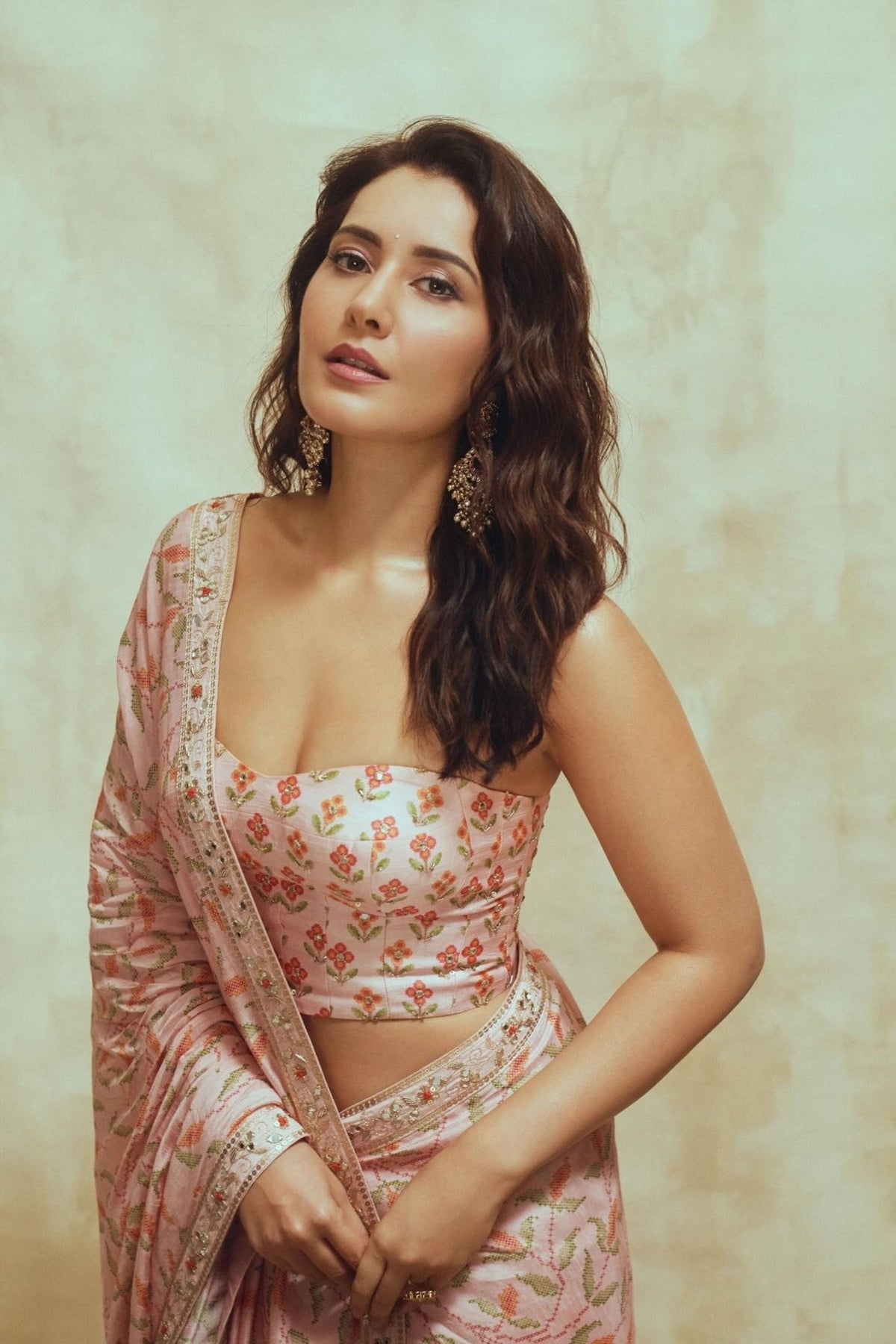 Raashii Khanna in Drishti & Zahabia