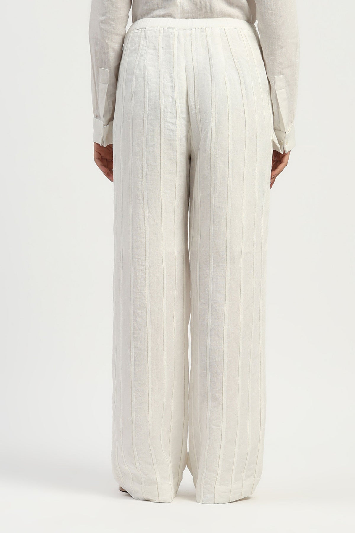 Pleated Linen Trouser
