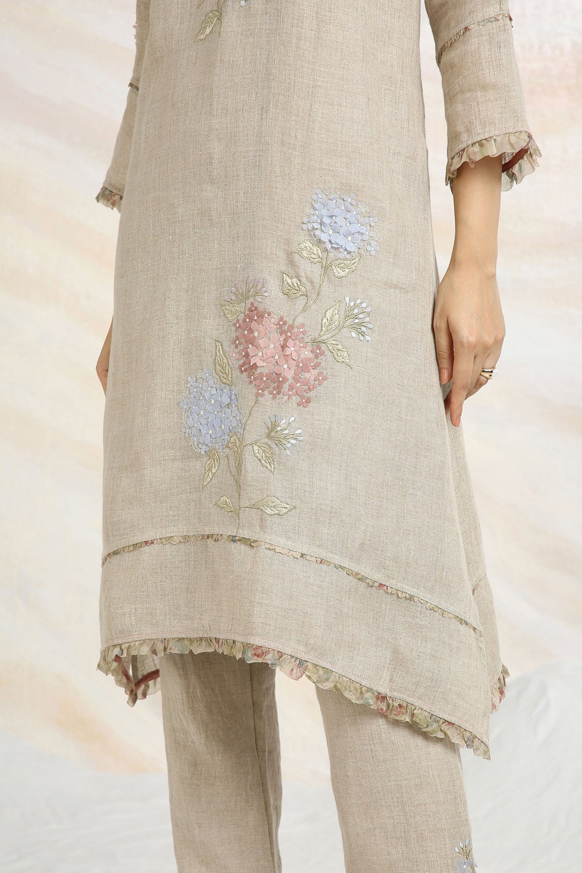 Hydrangea Natural Kurta And Pants