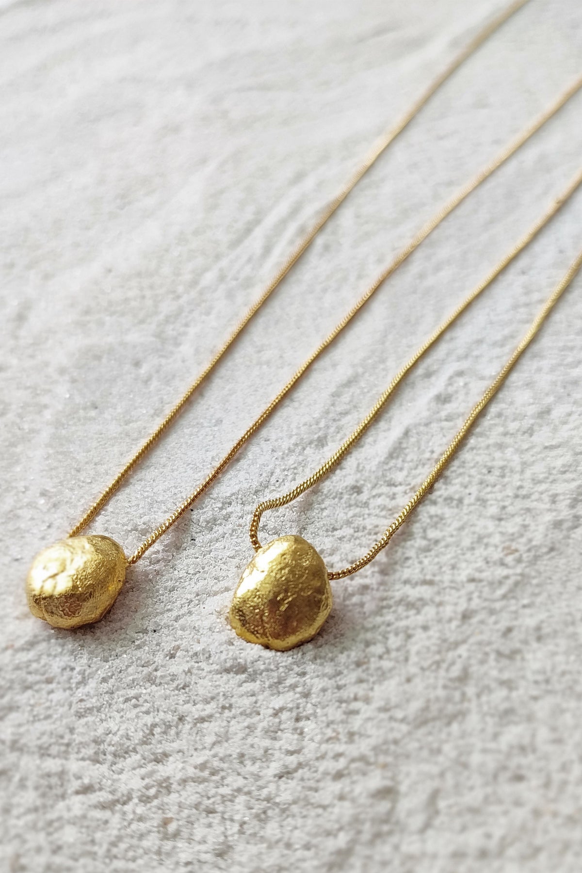 Emi Small Golden Necklace