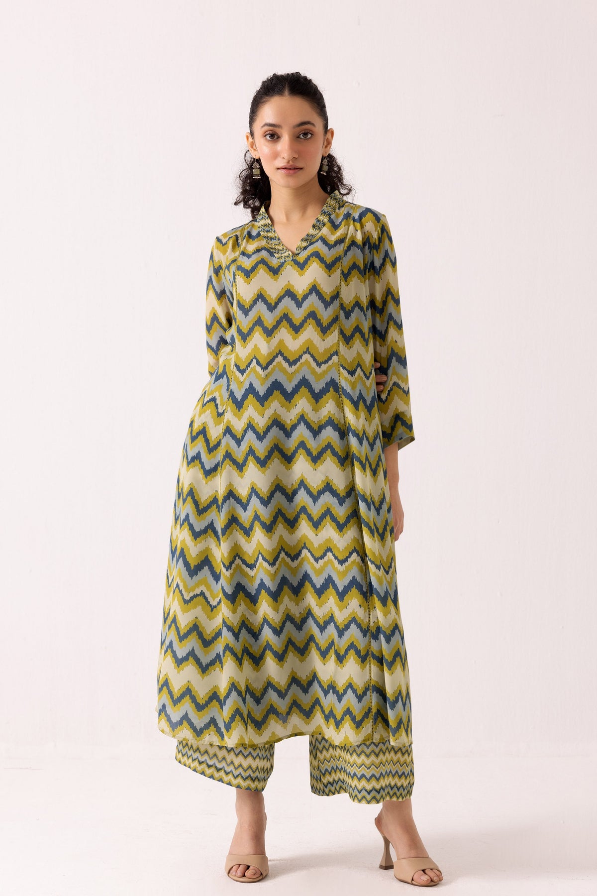 Thea Chevron Kurta in Green