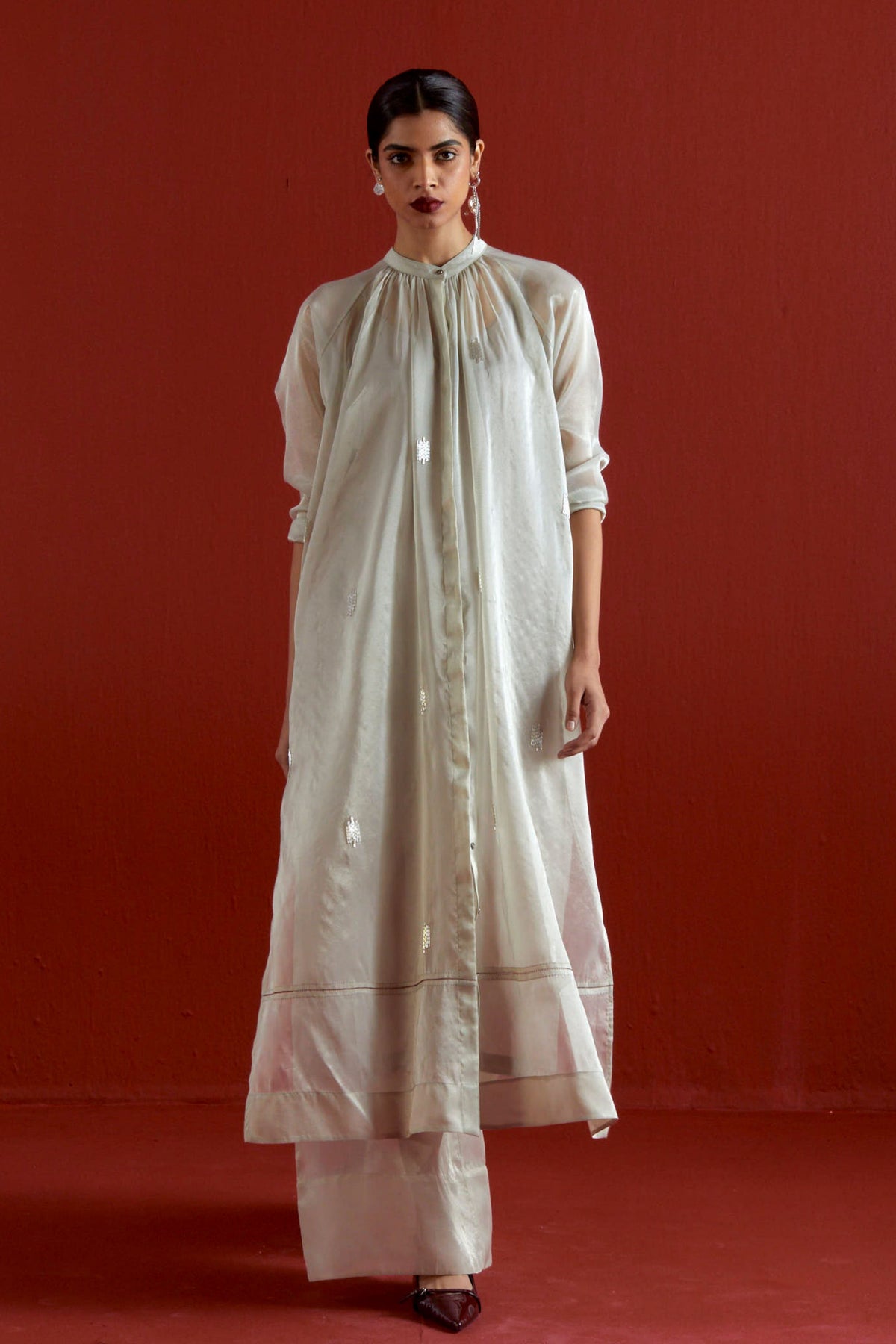 Emb. Gather Neck Shirt Set