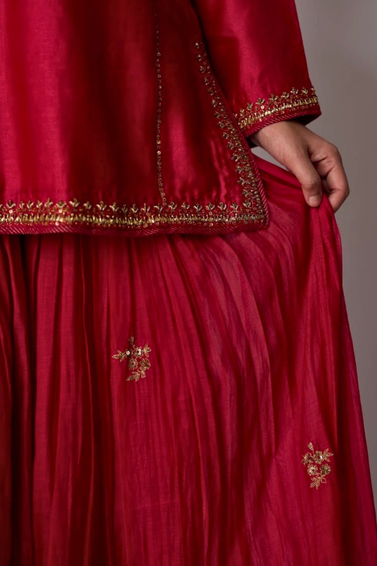 Namita Sharara Set