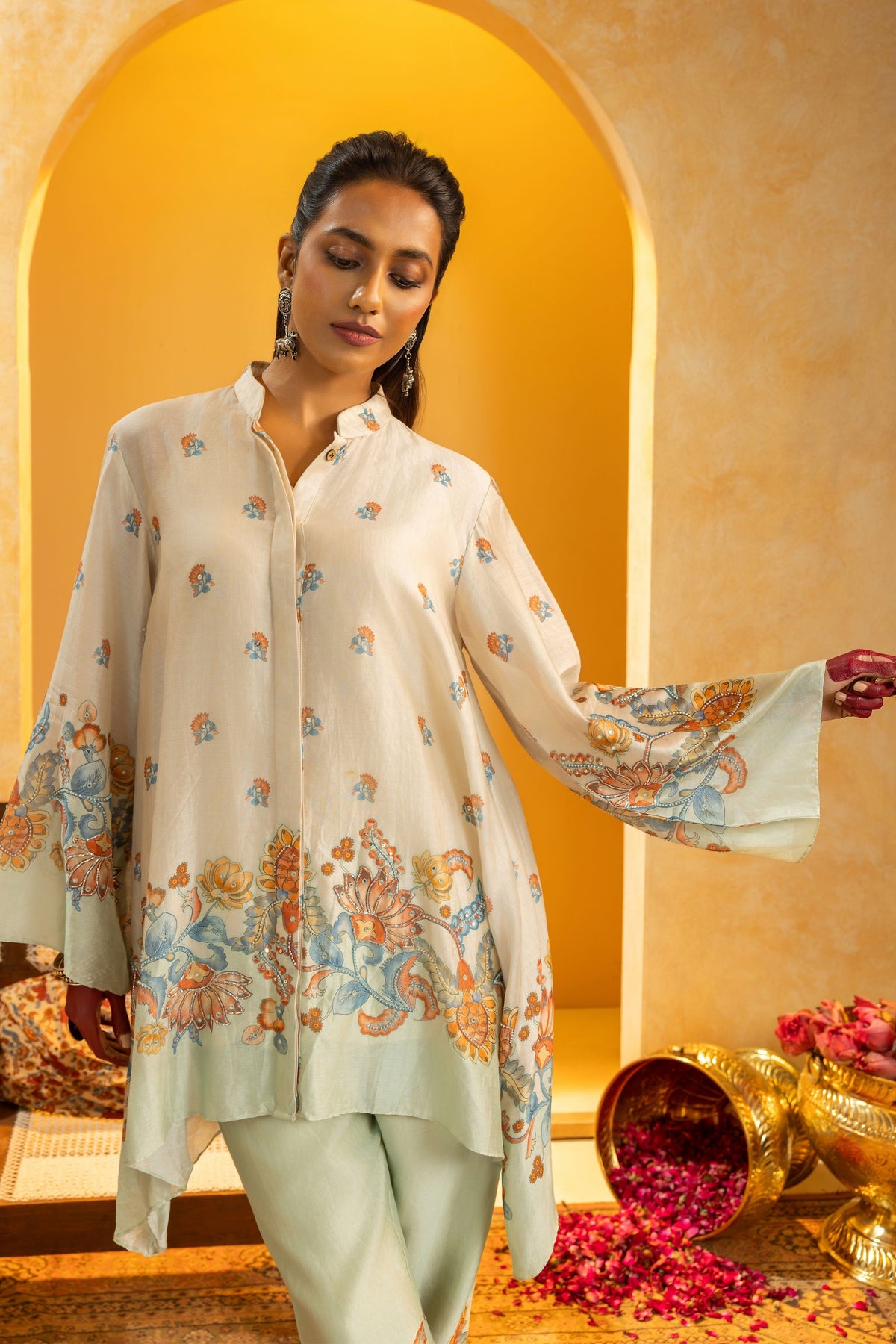 Off White Embroidered Kurta Set