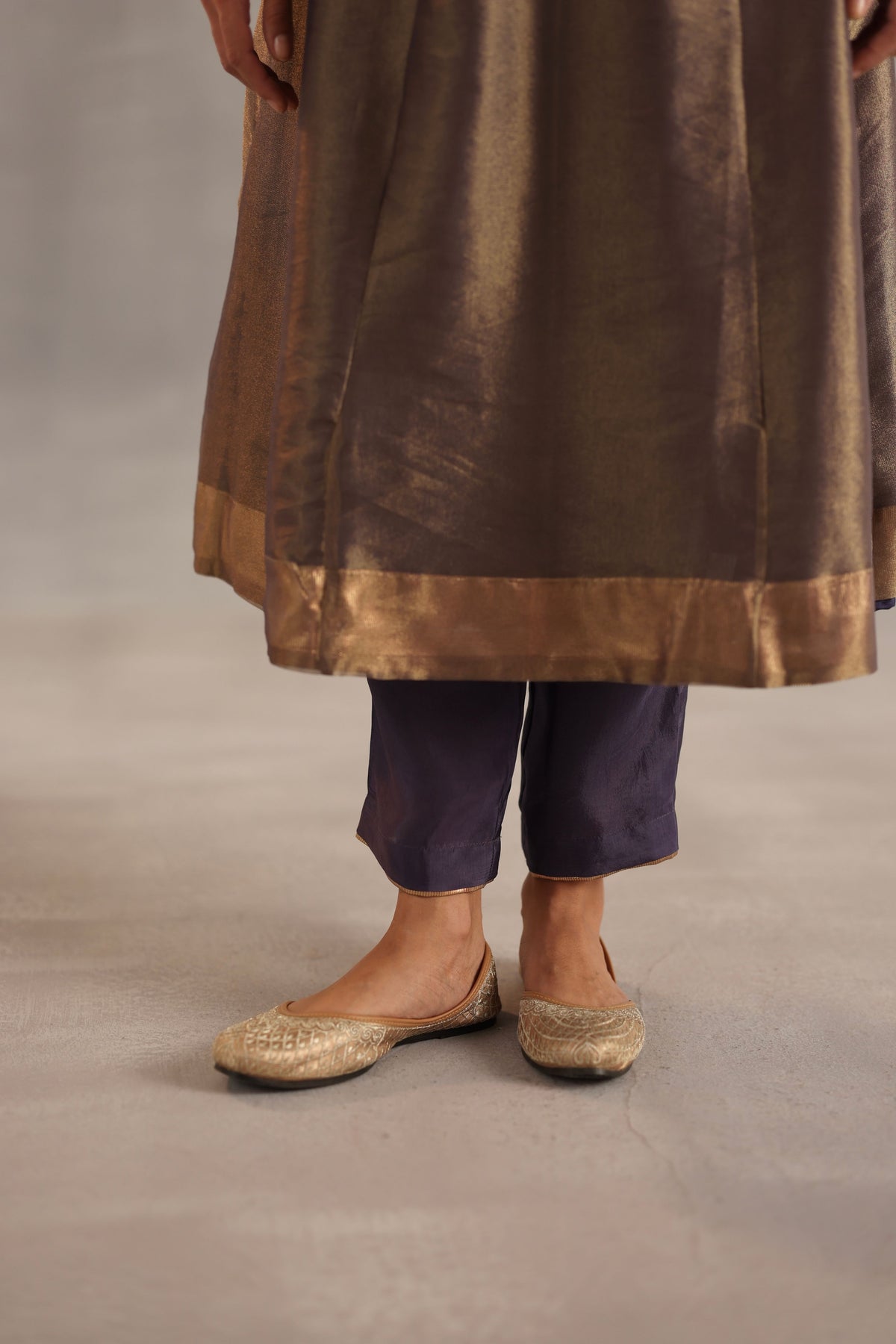 Ahiri Grey Kurta Set