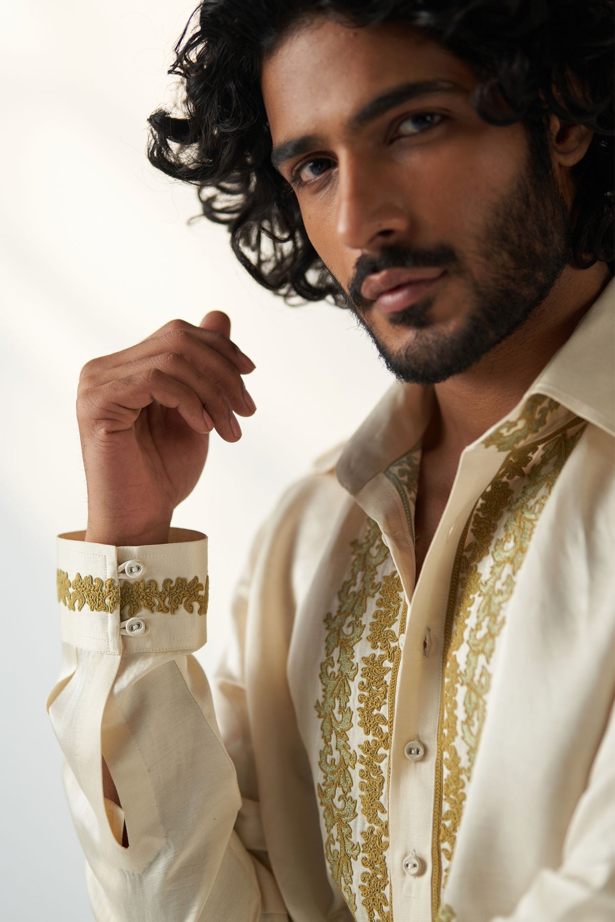 Ivory Mehul Pathani Set