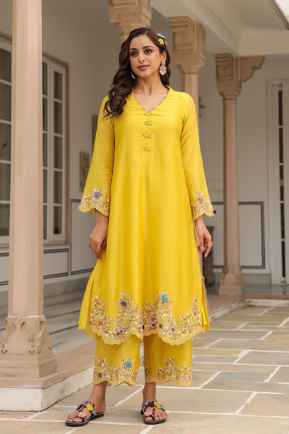 Gulzar Yellow Scallop Kurta Set