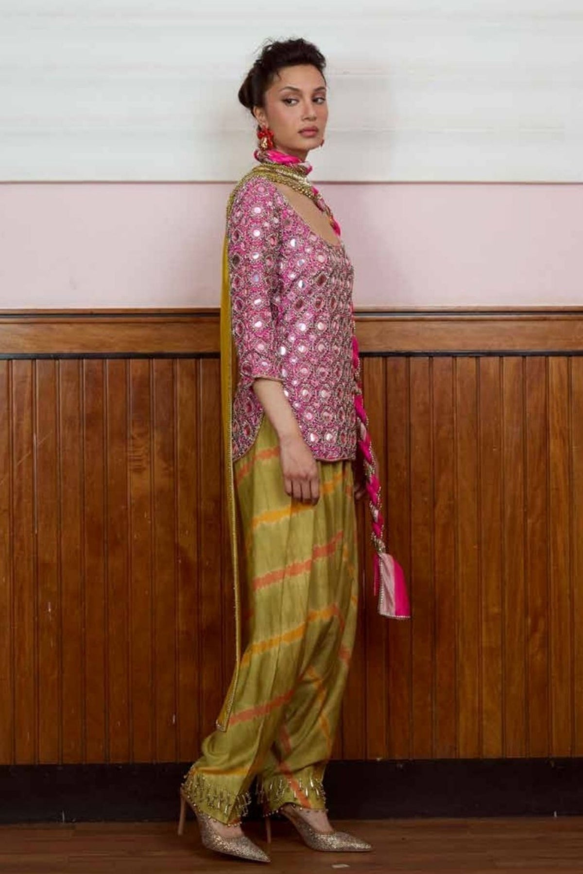 Kabhi Kabhi Neon Pink Kurta Set