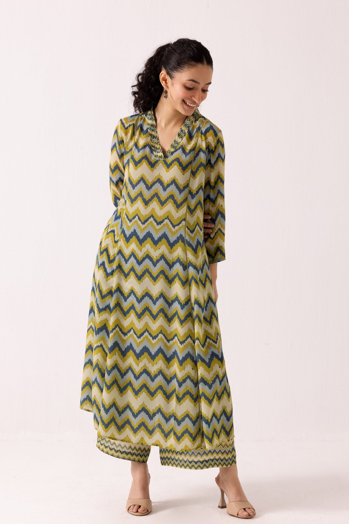 Thea Chevron Kurta in Green