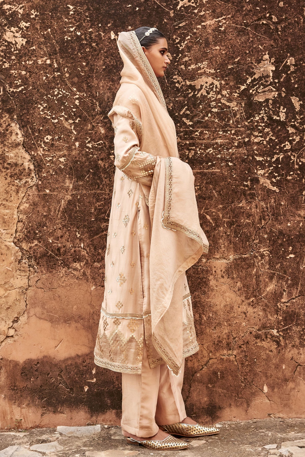 Chanderi Geometric Gota Kurta Set