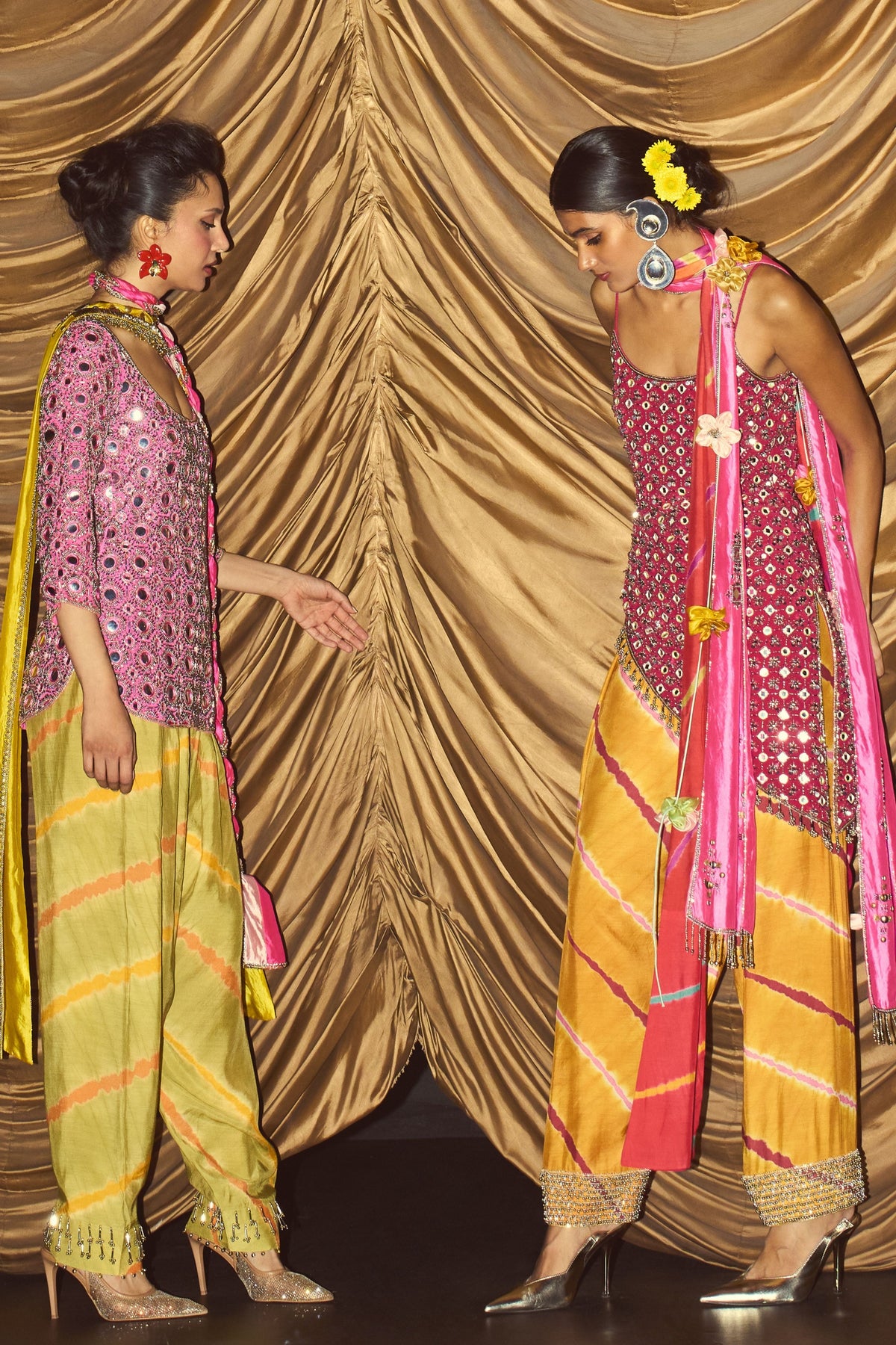 Kabhi Kabhi Neon Pink Kurta Set