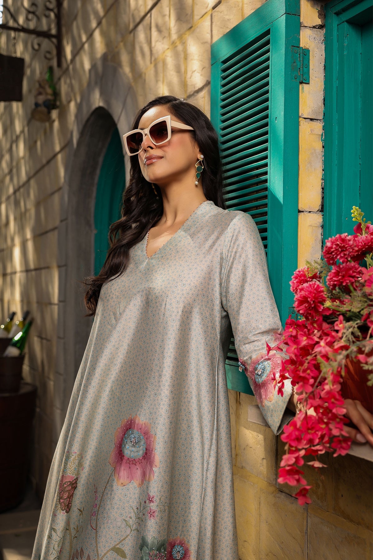 Mughal Phool Kurta Set in Ivory