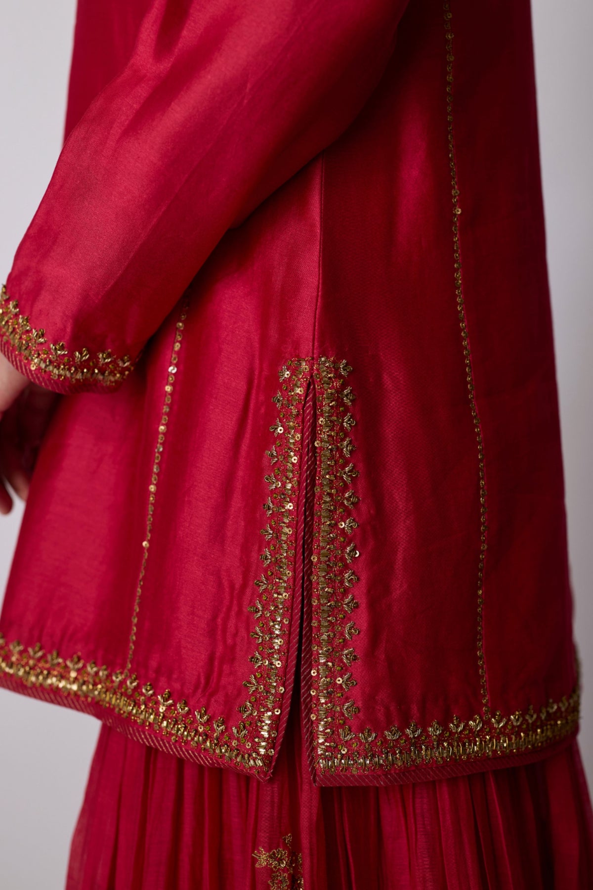 Namita Sharara Set