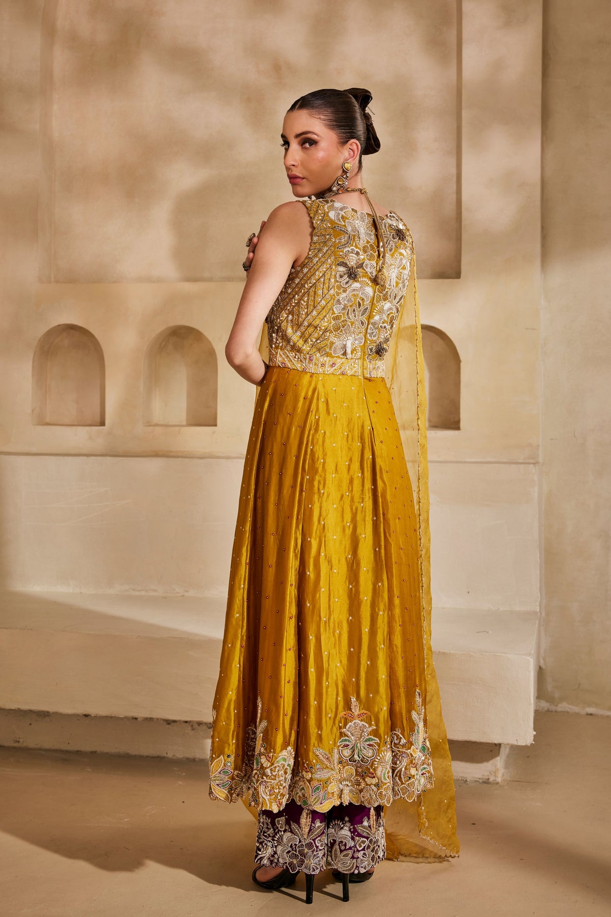 Sunehri Anarkali Set