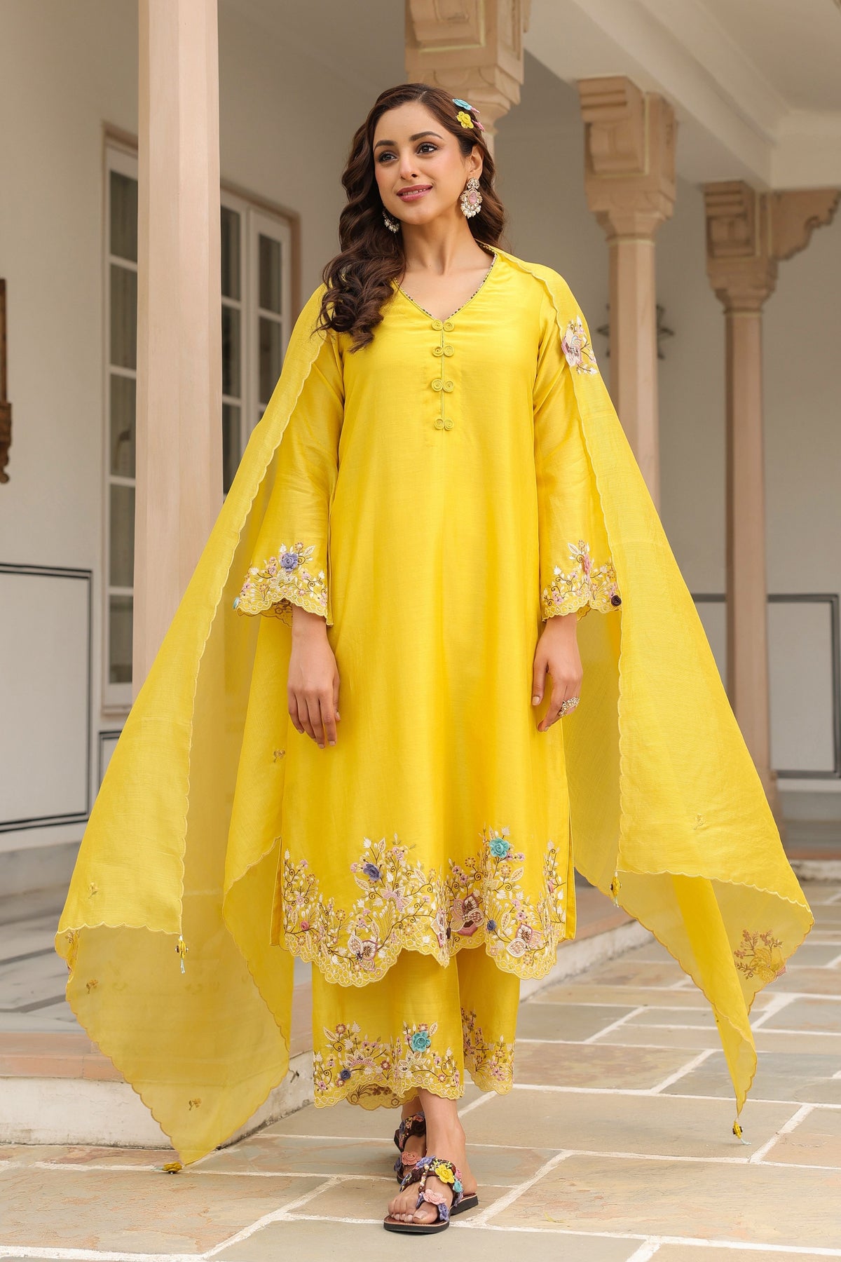 Gulzar Yellow Scallop Kurta Set