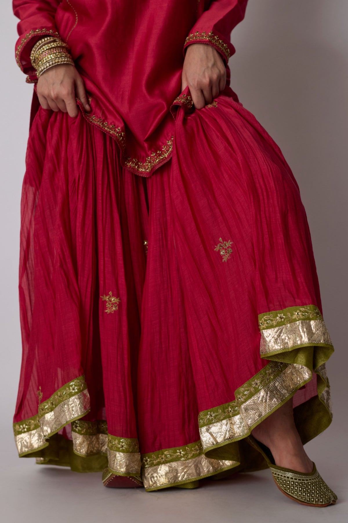 Namita Sharara Set
