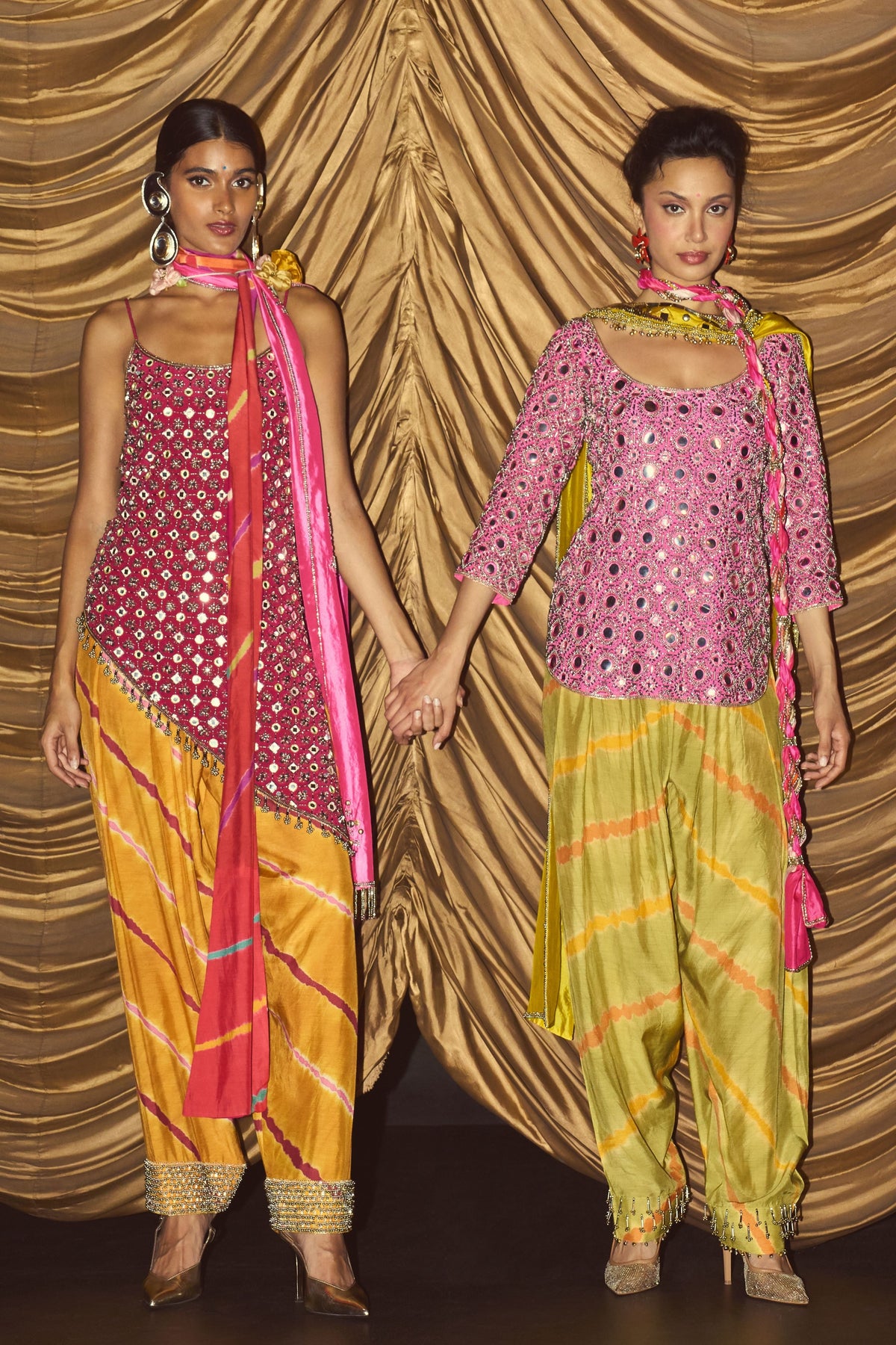 Kabhi Kabhi Neon Pink Kurta Set