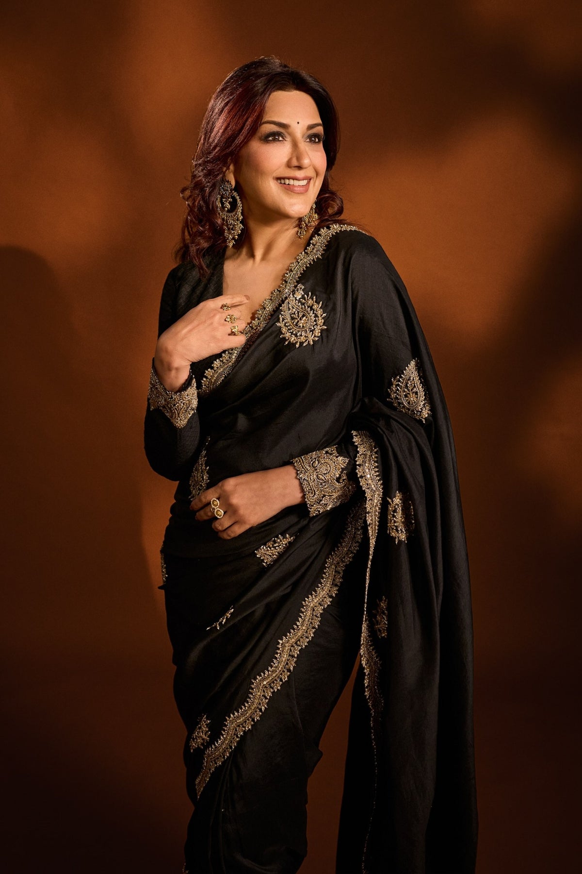 Sonali Bendre in Mrunalini Rao