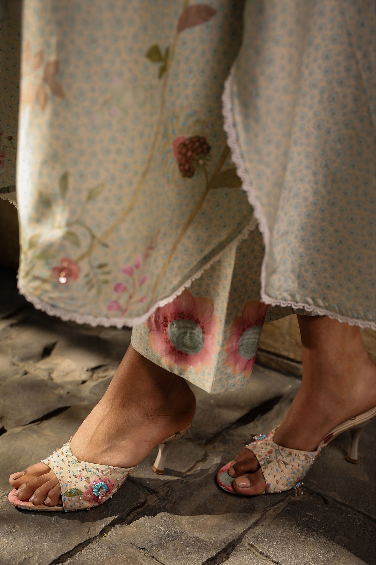 Mughal Phool Kurta Set in Ivory