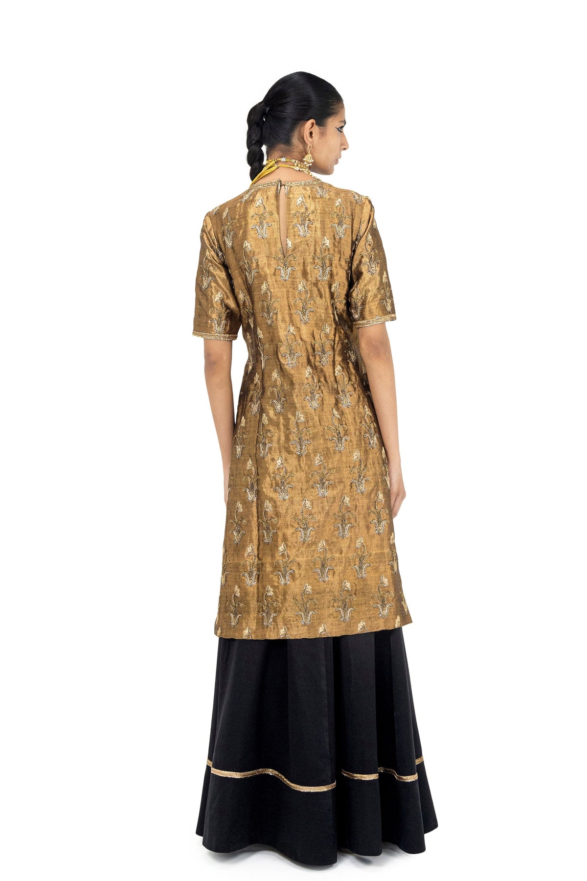 Sondha Janoli Kurta And Lehenga