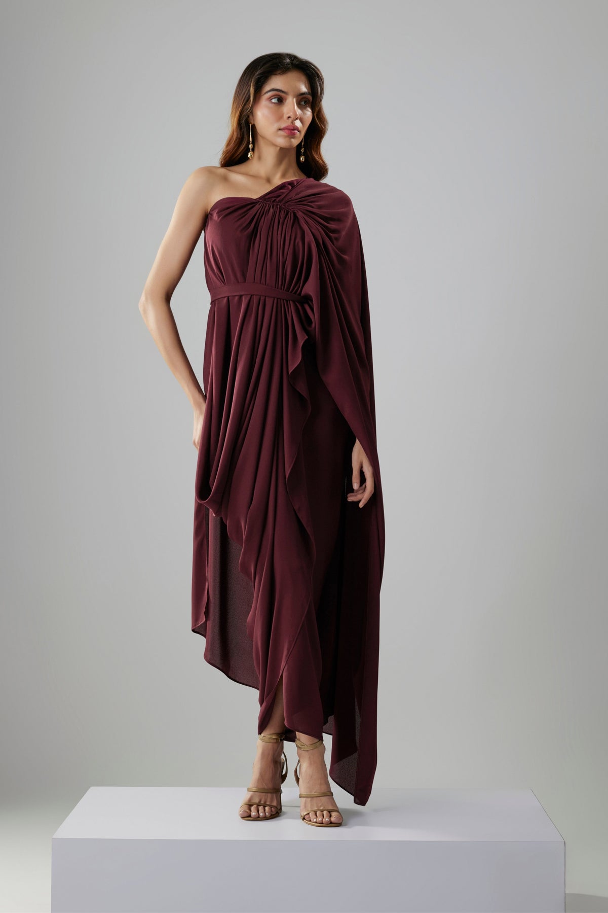 Emira Gown Set