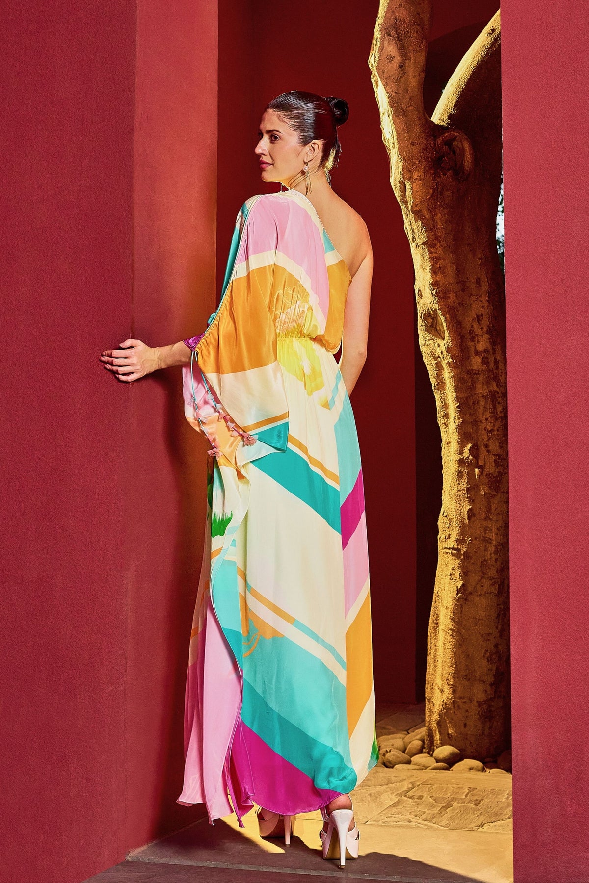 Multi One-shoulder Kaftan