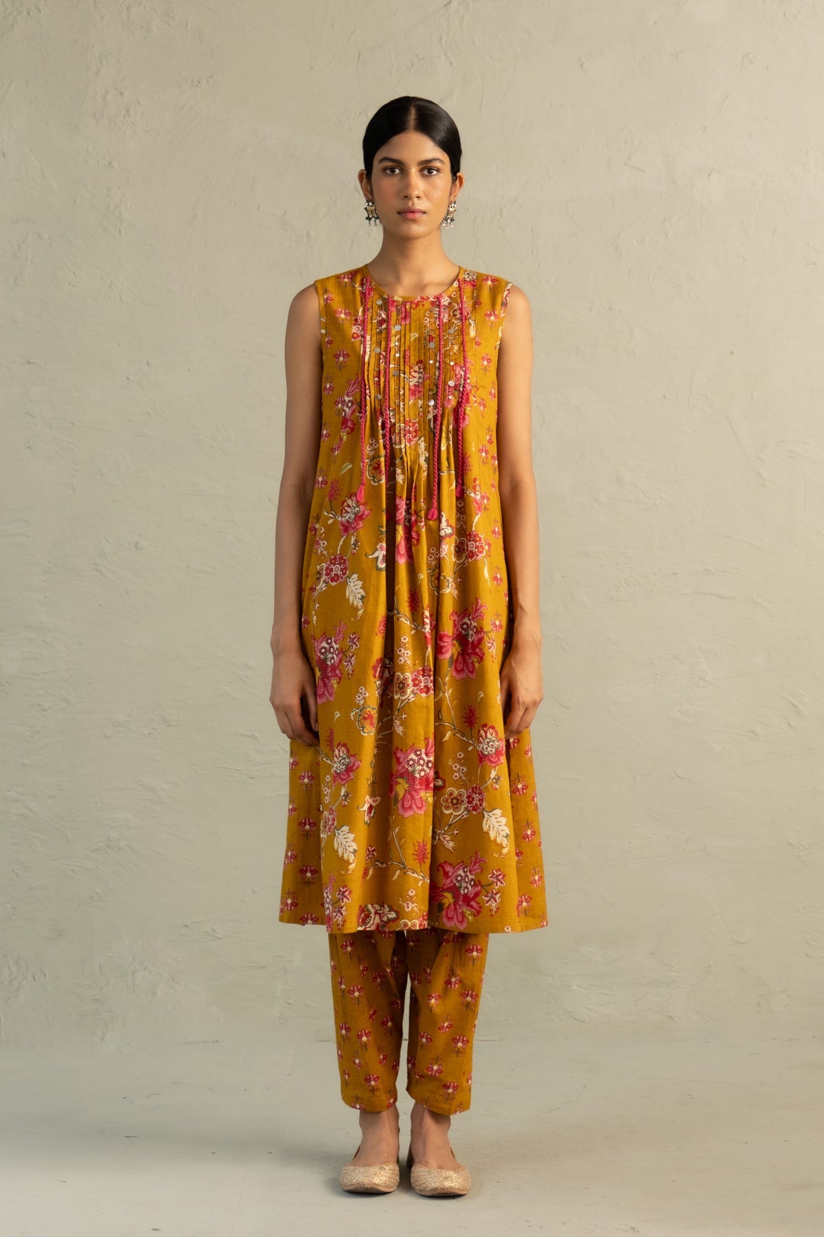 Mustard Sleeveless Kurta Set