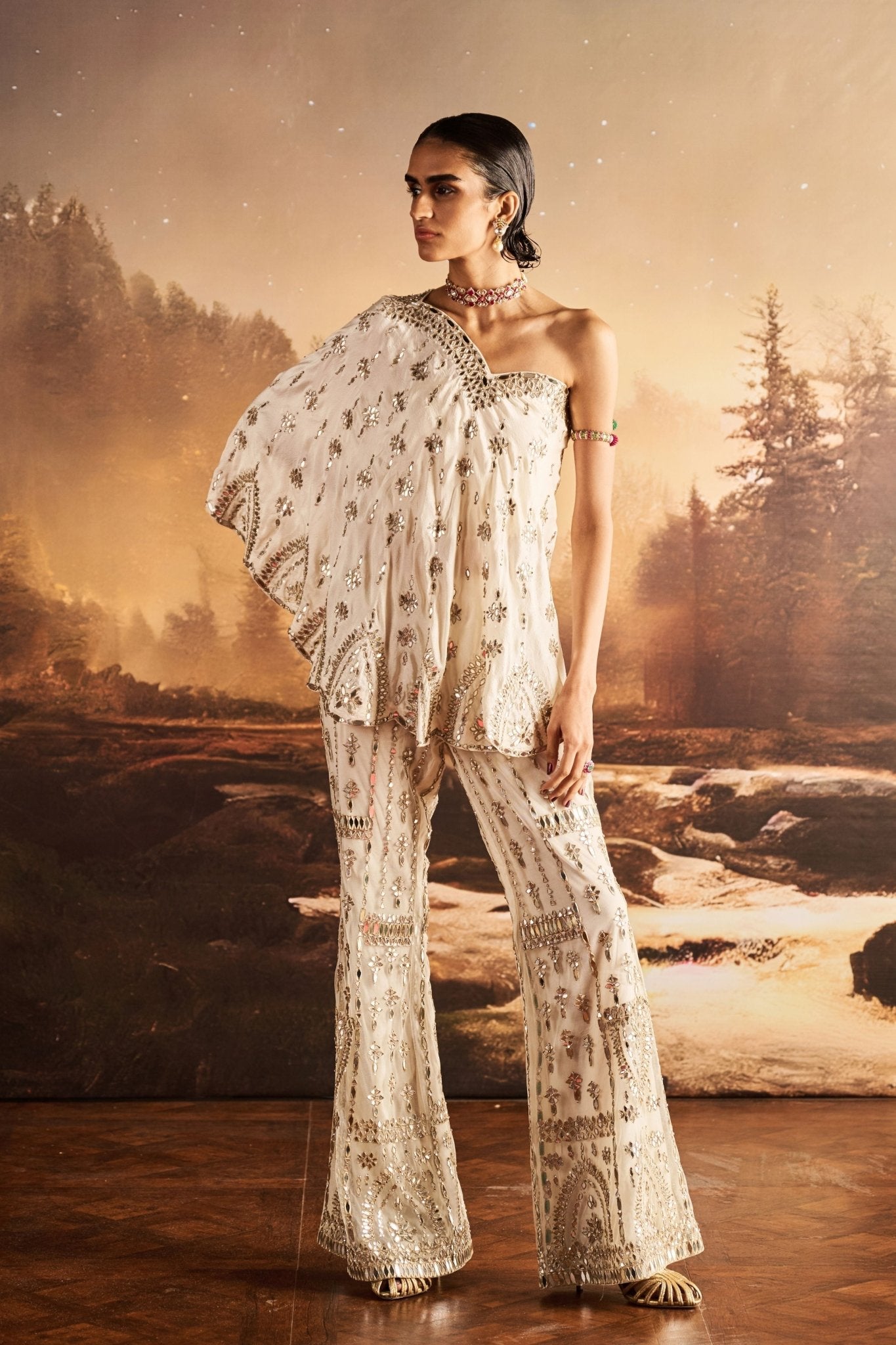 Sienna Cape Set - Rococo - Elahe