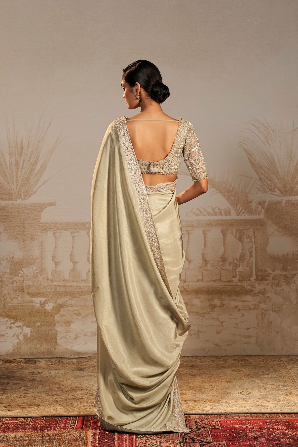 Resham Persian Embroidered Saree Set