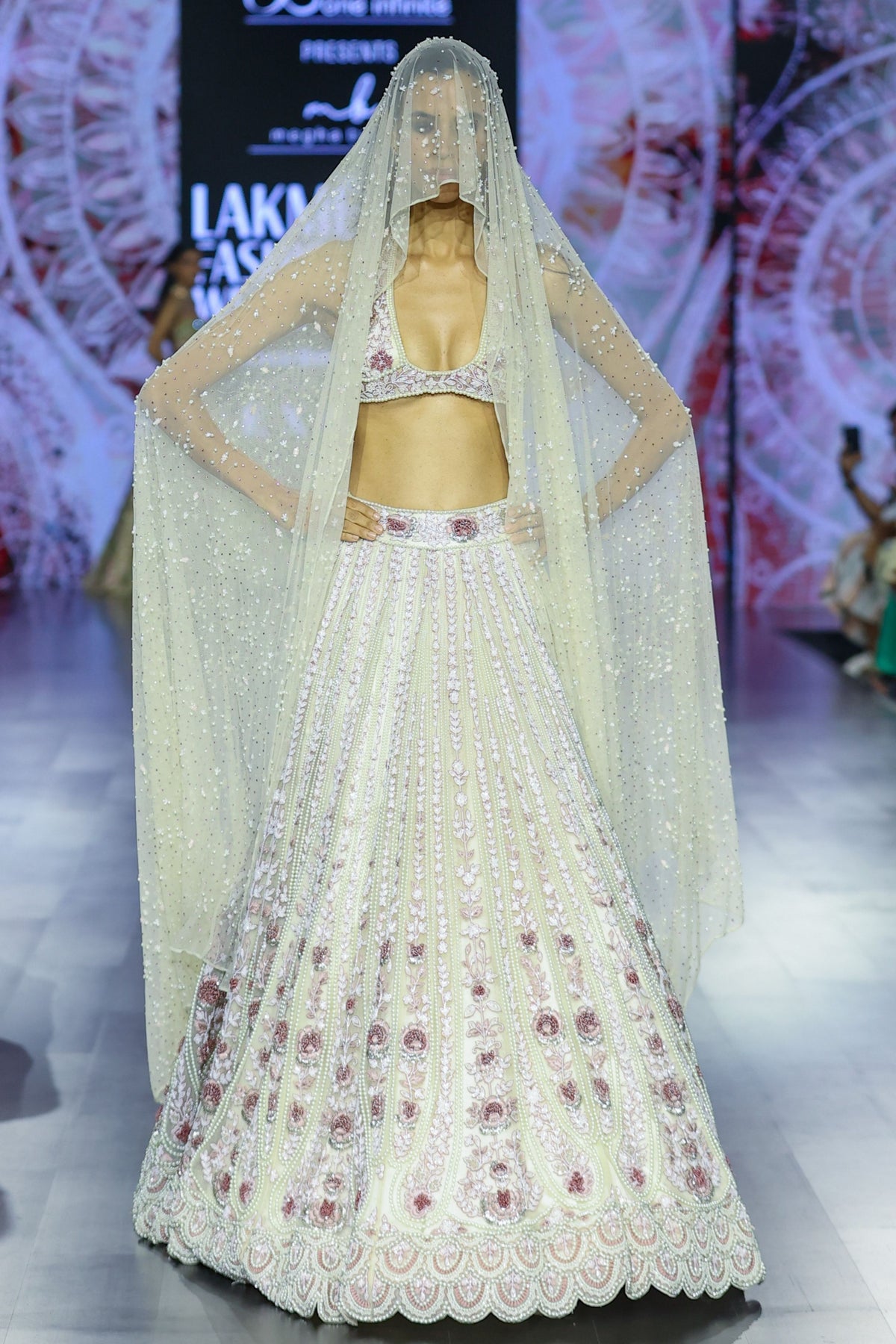 Guldasta Moti Lehenga Set