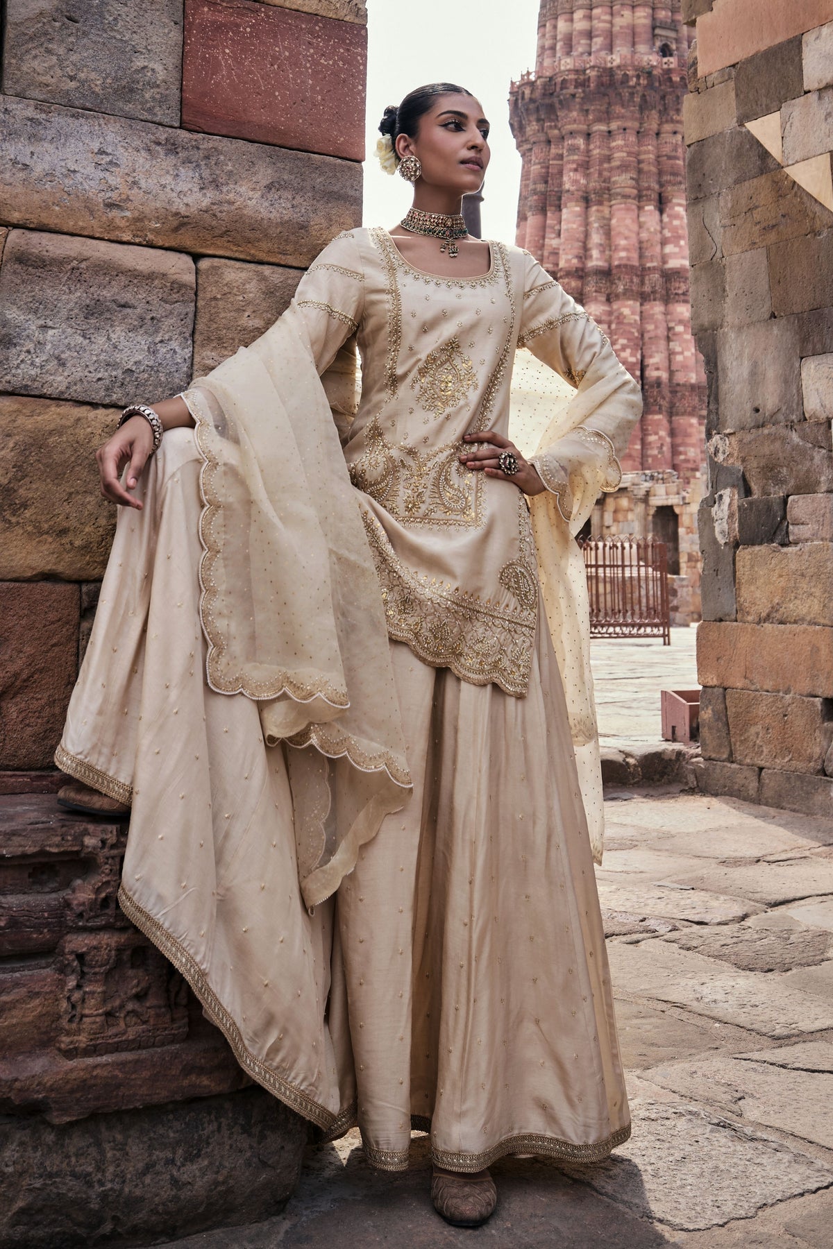 Alaya Sharara Set