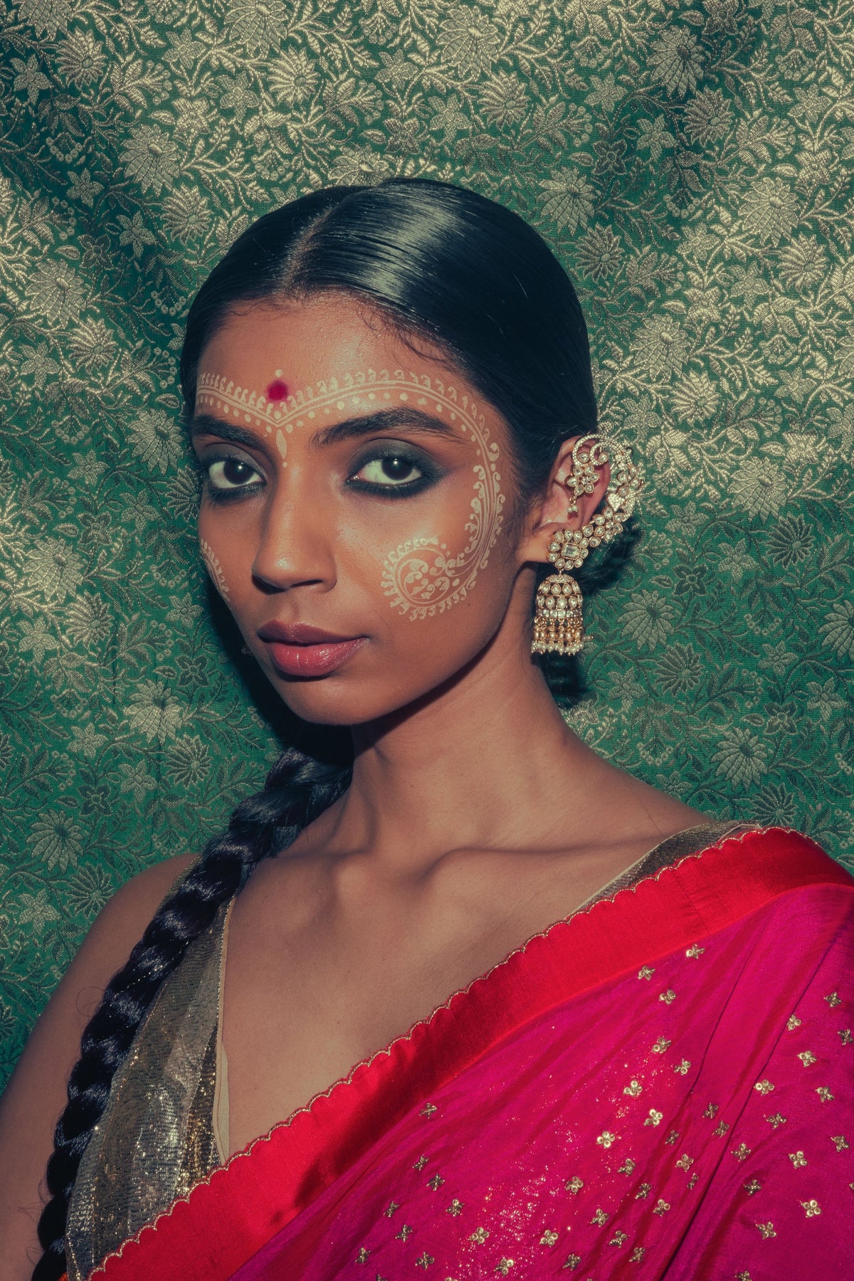 Gulabi Taara Saree Set