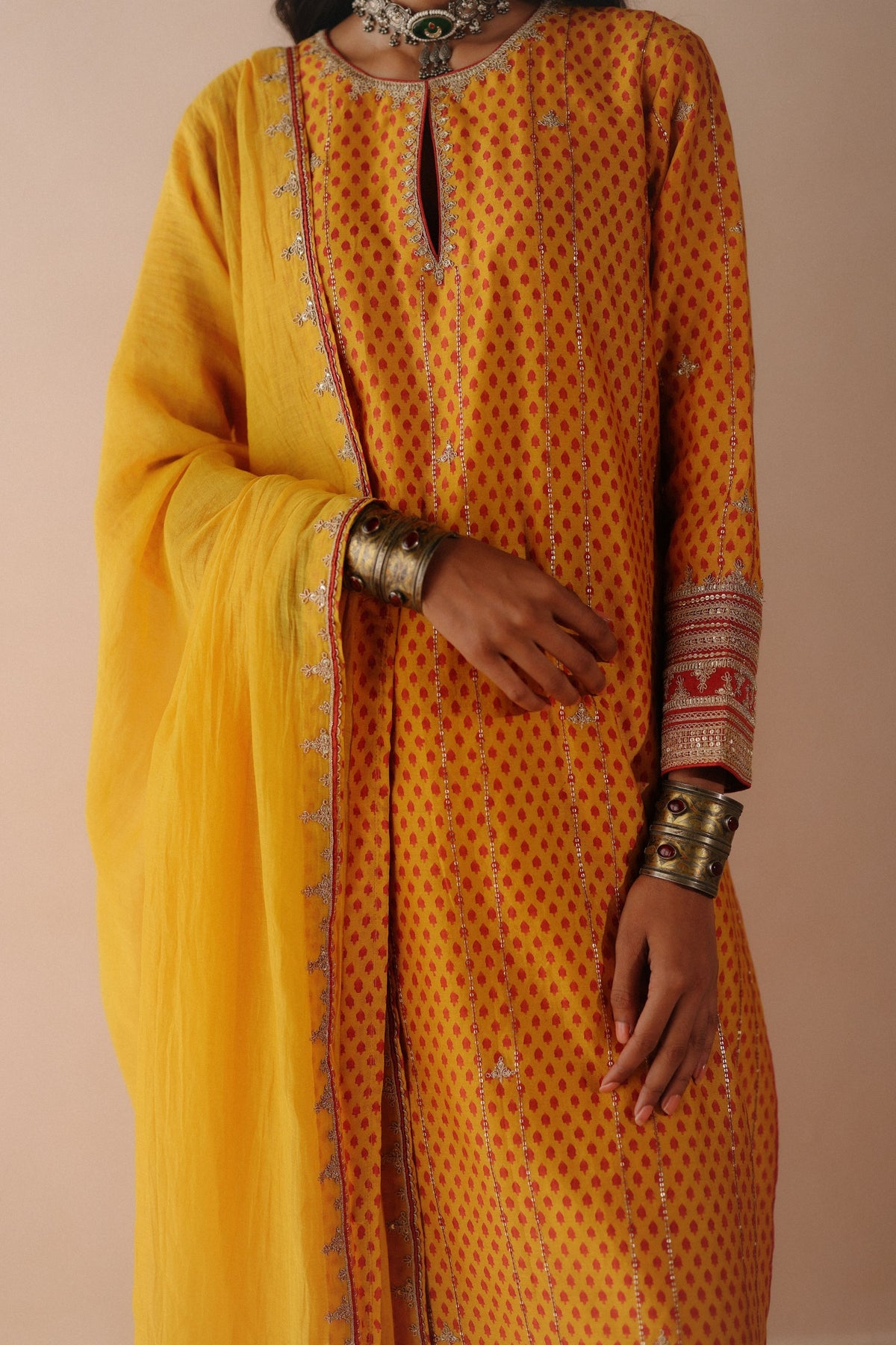 Ambi Kurta Set