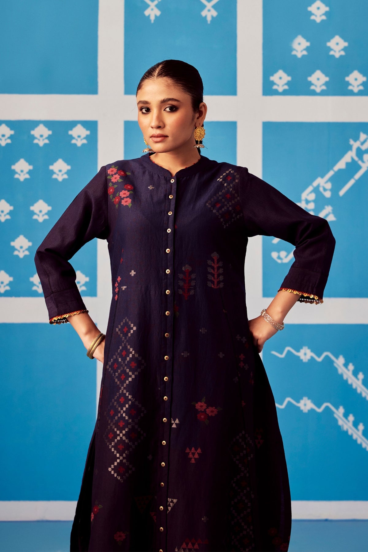 Ajooni Kurta Set