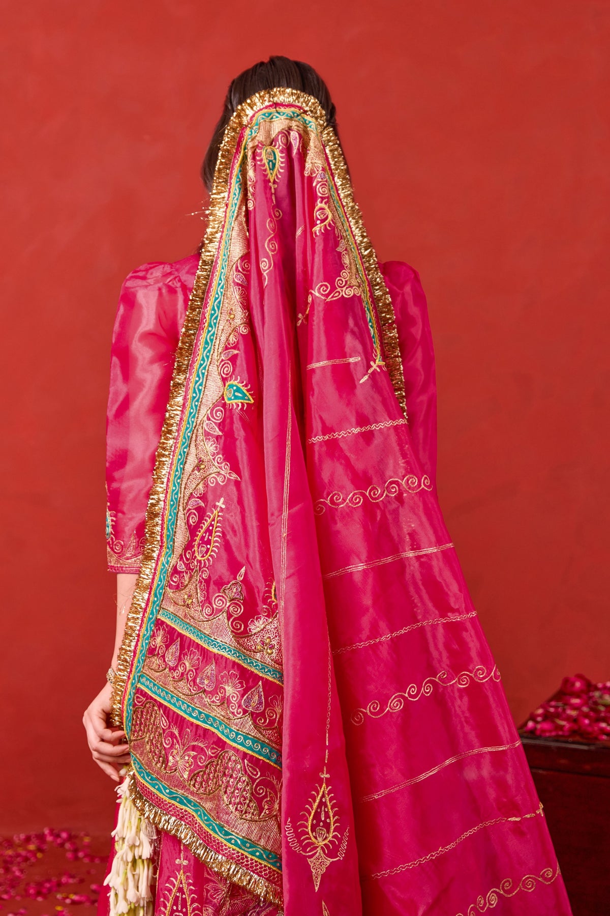 Nayaab Lehenga Set
