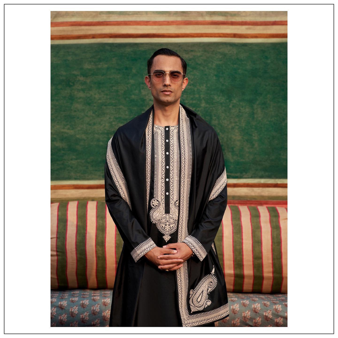 Black Threadwork Silk Kurta Set &amp; Shawl