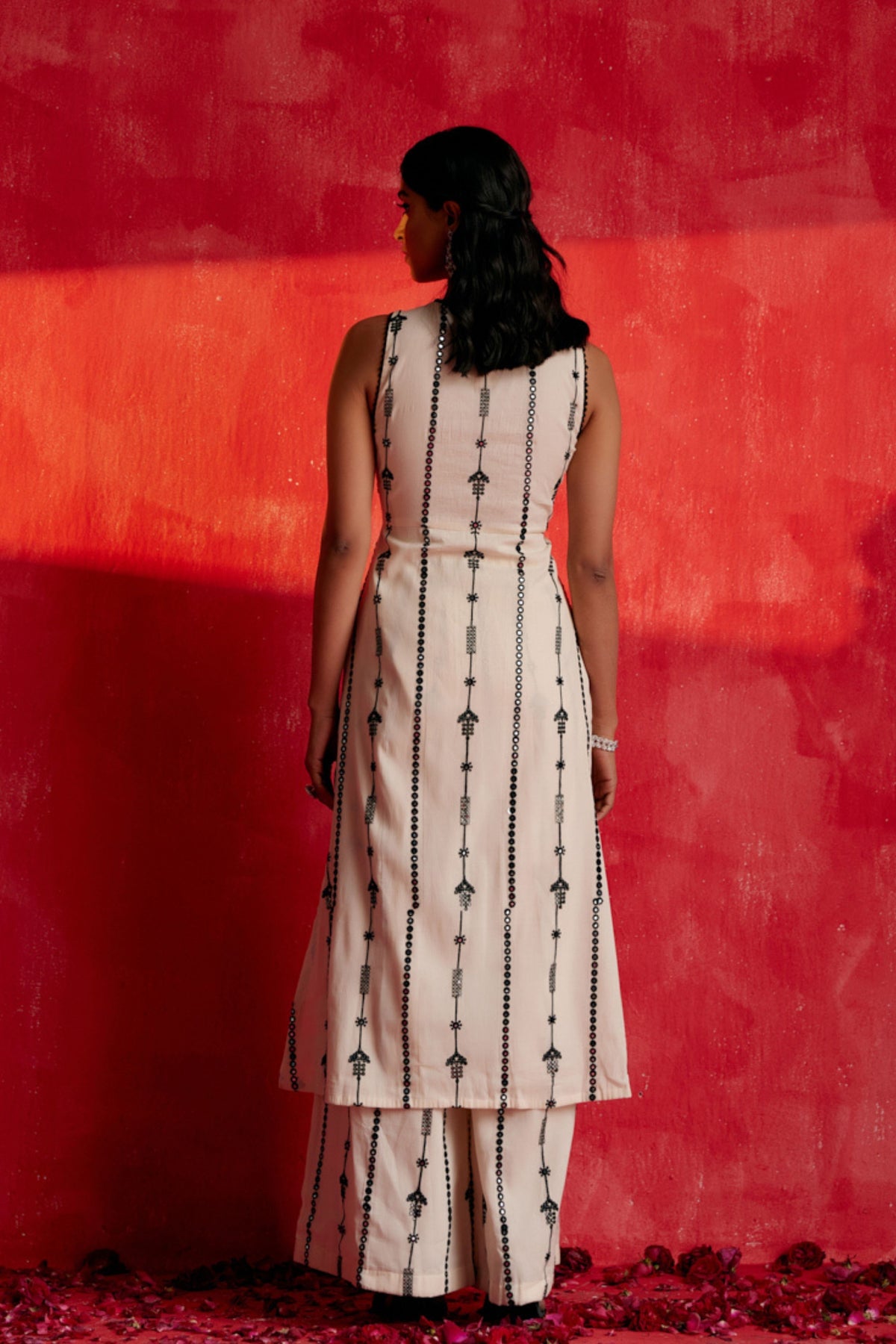 Center Circle Criss Cross Kurta Set