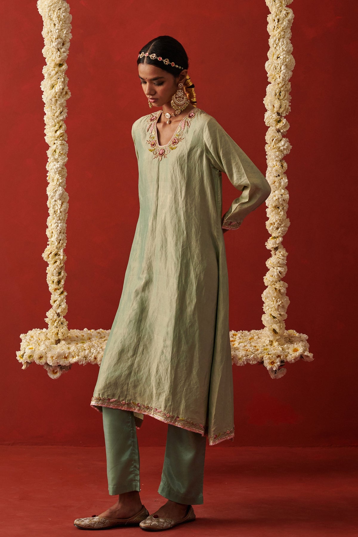 Saavan Nimrah Kurta Set